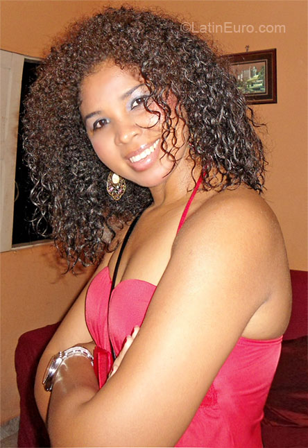 Date this fun Brazil girl Lucia from Macapa BR5637
