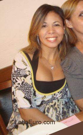 Date this passionate Brazil girl Maria Aparecida from Rio de Janeiro BR5670