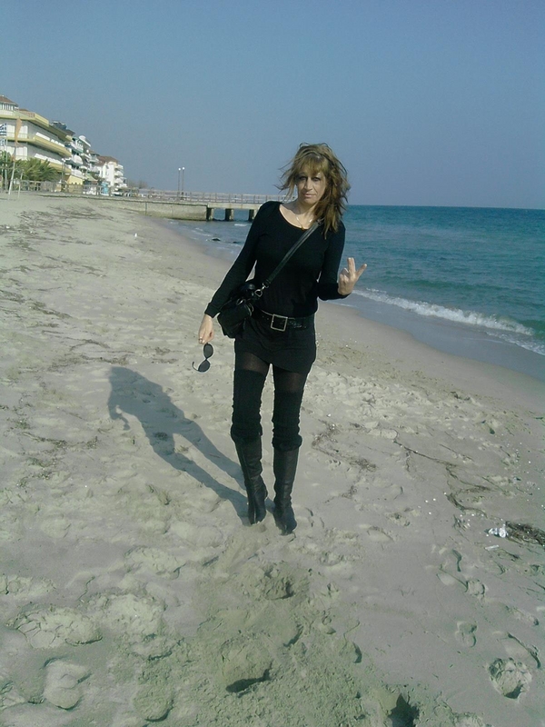 Date this exotic Greece girl Claualex from Katrini GR35