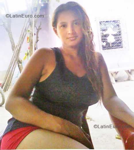 Date this fun Honduras girl Wendy from Villanueva HN341