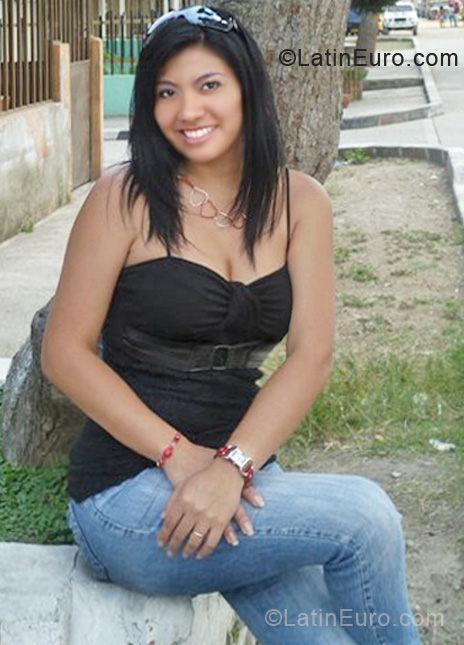 Date this young Colombia girl LEIDY from Cali CO7355