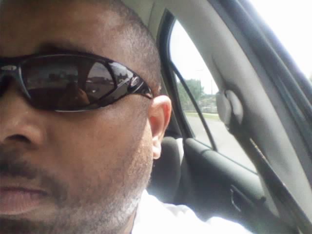 Date this stunning United States man Ice from Detroit US10588