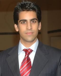 Date this voluptuous United States man Gmalhi from Maimi US10596