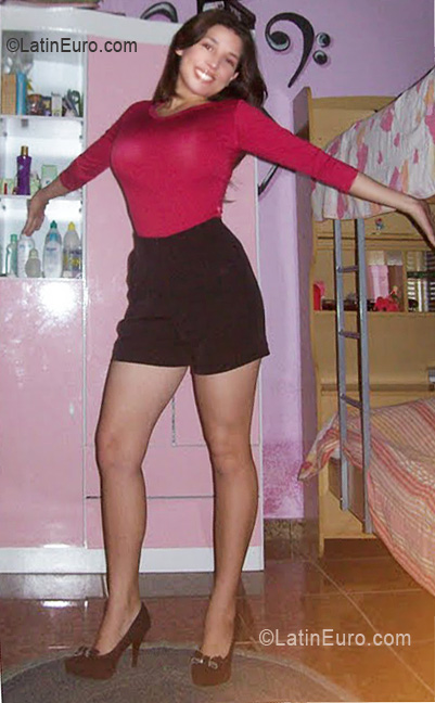 Date this funny Brazil girl Loren from Cachoeira Paulista BR5805