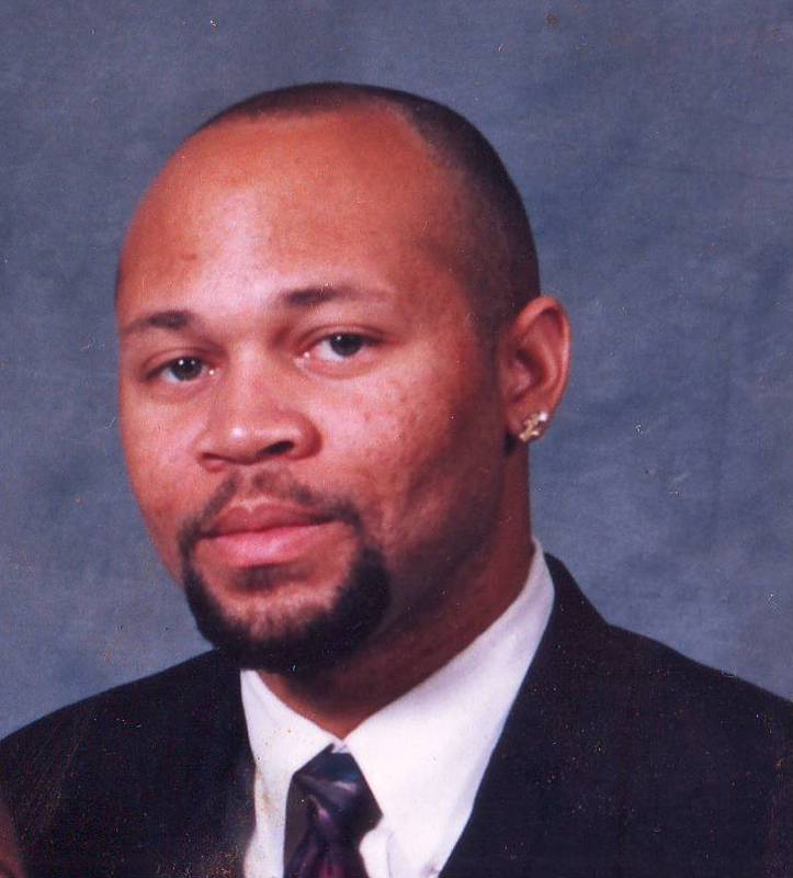 Date this beautiful United States man Tiger from Chicago US10780