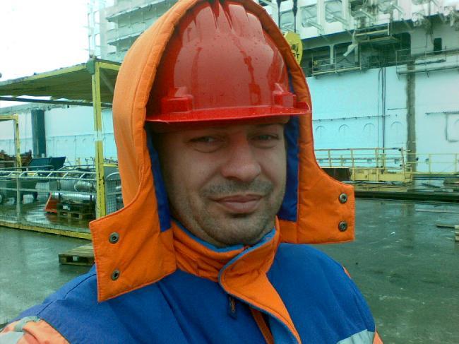 Date this tall United States man James from San Diego US10800