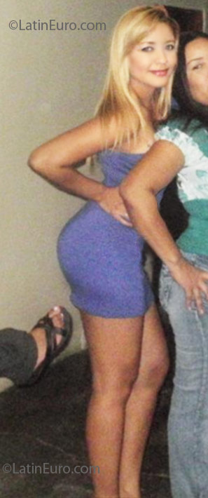 Date this sultry Colombia girl Leidy from Barranquilla CO7555