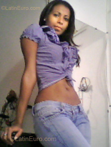 Date this voluptuous Colombia girl Alexandra from Cali CO7611