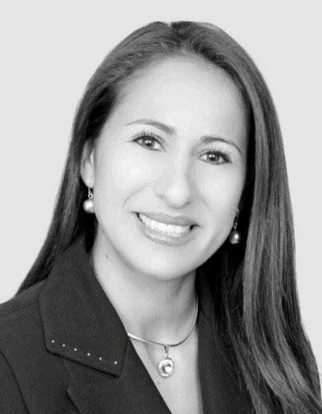 Date this happy Colombia girl Sandra Reyes from Bogota CO7624