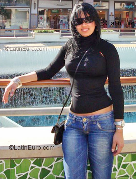 Date this tall Brazil girl Lorraine from Sao Paulo BR5946
