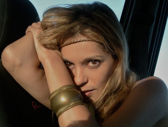 Date this attractive Brazil girl Kelly from Rio De Janeiro BR5948