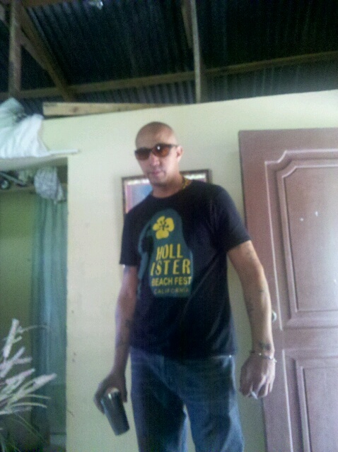 Date this tall Dominican Republic man Emilio mojica from Espana DO8922