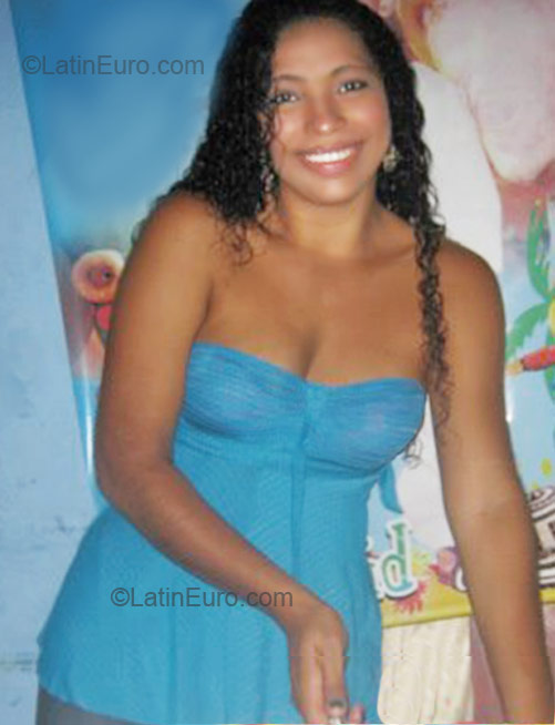 Date this lovely Colombia girl Shirly from Barranquilla CO7719