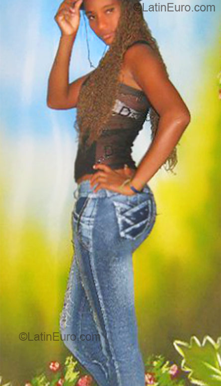 Date this athletic Colombia girl Bianchi from Popayan CO7755