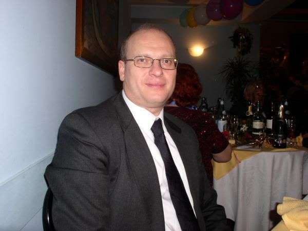 Date this hard body United States man Roger from Vallejo US11258