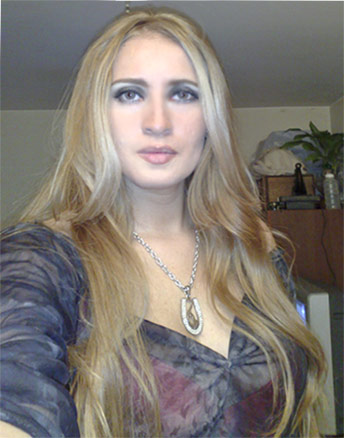 Date this pretty Colombia girl Claudia from Bogota CO7841
