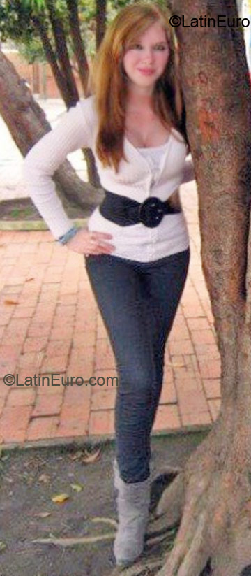 Date this young Colombia girl Yurany from Medellin CO7876