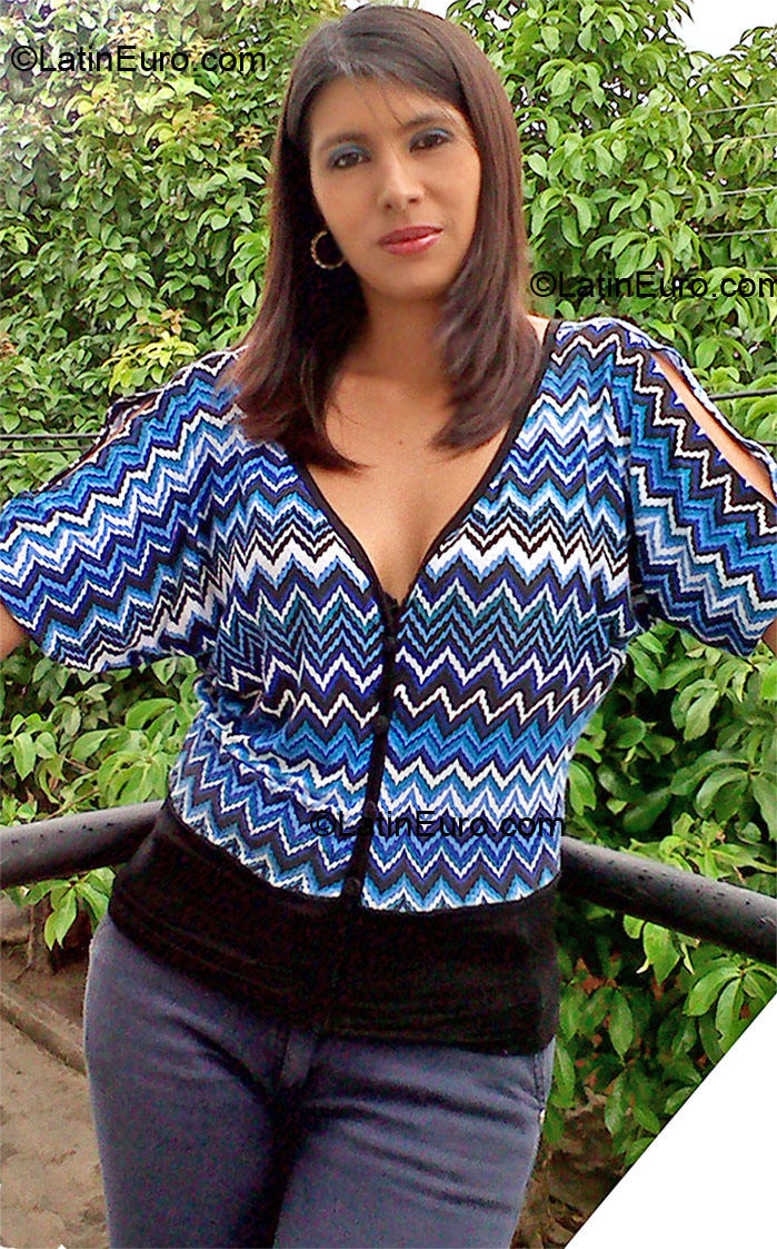 Date this funny Colombia girl Jenny from Yopal CO9055