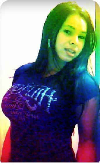 Date this fun Andorra girl Haki from valencia CO8009