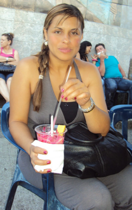 Date this attractive Colombia girl Maria isabel from Medellin CO8012