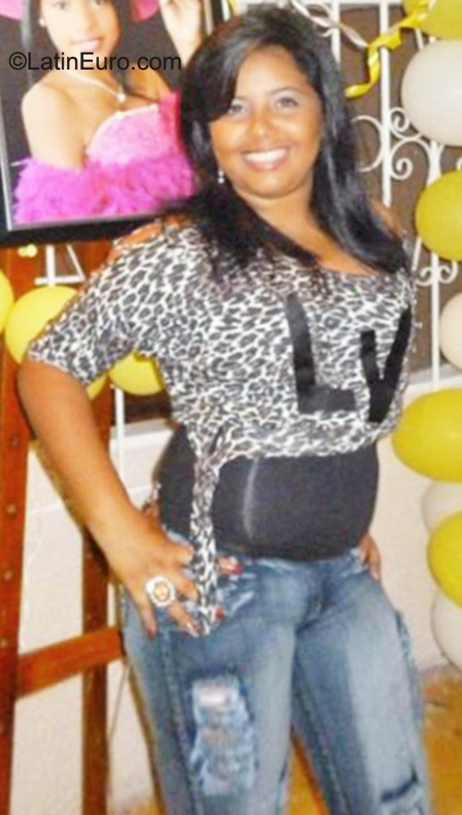 Date this athletic Colombia girl Cindy from Barranquilla CO8043