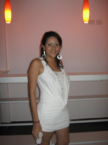 Date this good-looking Colombia girl Liliana from Cartagena CO8070
