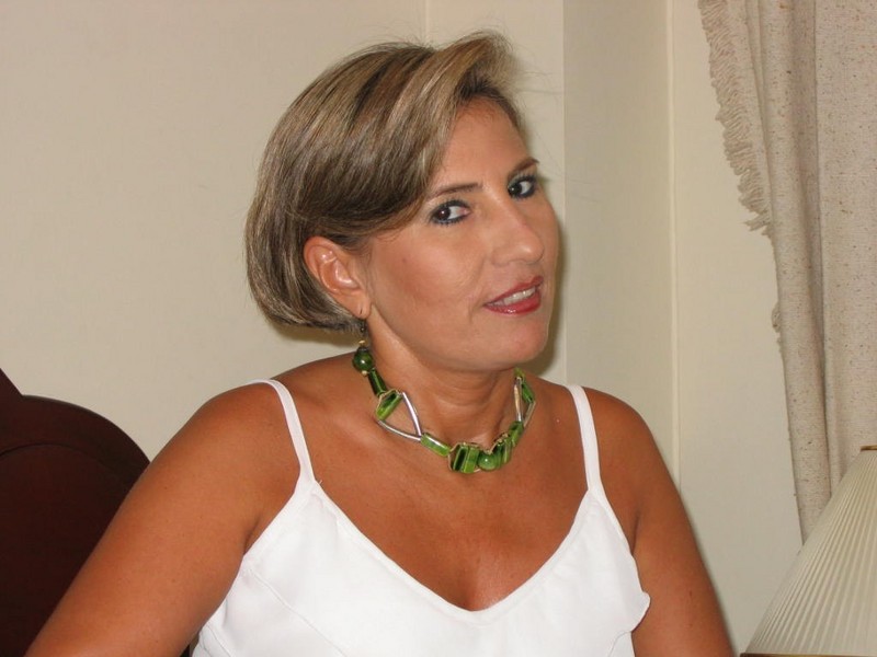 Date this happy Colombia girl Solencantado from Armenia CO8094