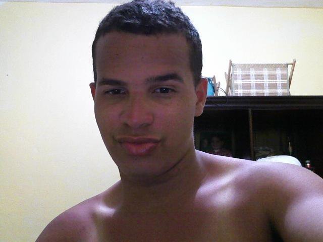 Date this athletic Dominican Republic man Braylin from Santiago De Los Caballeros DO9417