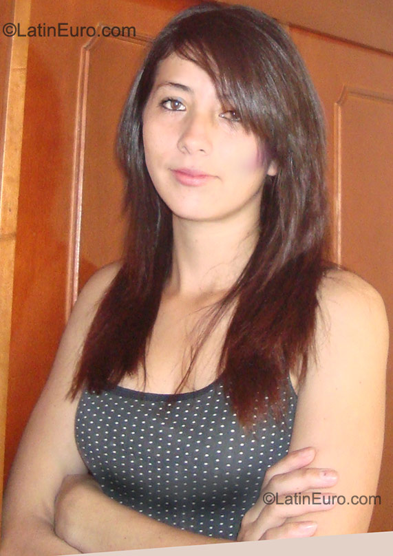 Date this beautiful Colombia girl Paula from Bogota CO8139