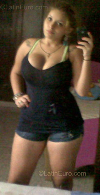 Date this funny Colombia girl Angelica from Barranquilla CO8160