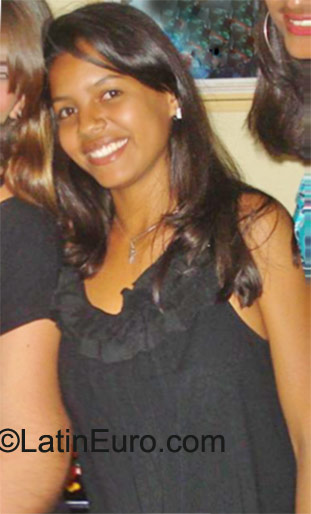 Date this georgeous Brazil girl Silvana from Sao Paulo BR6082