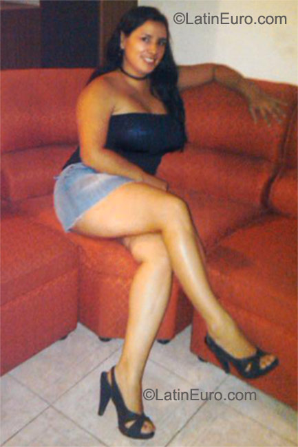 Date this exotic Colombia girl Beatriz from Cali CO8310