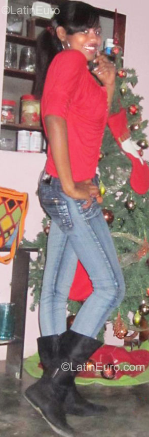 Date this exotic Colombia girl Brisse from Riohacha CO8341