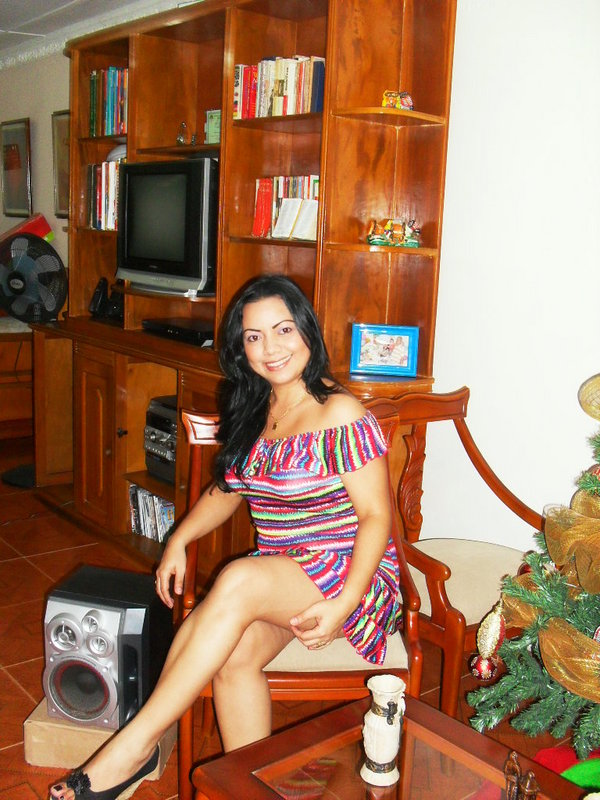 Date this hard body Colombia girl Tania from Barranquilla CO8359