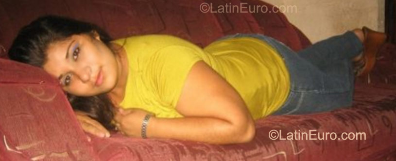 Date this attractive Costa Rica girl Ashley from San Jose CR119