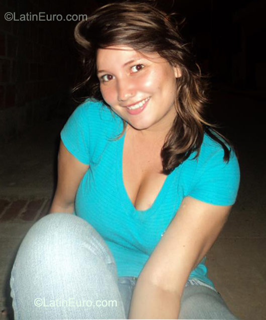 Date this sultry Colombia girl Marcela from Yopal CO8366