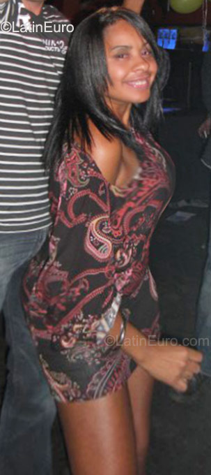 Date this beautiful Brazil girl Janaina from Valparaiso BR6151