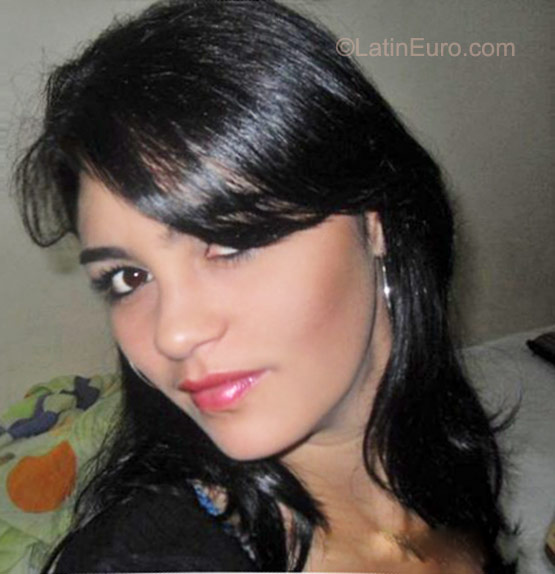 Date this fun Colombia girl Yessica from Medellin CO8502