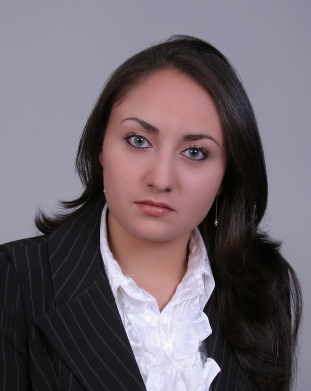 Date this pretty Colombia girl GREENEYES from Bogota CO8554