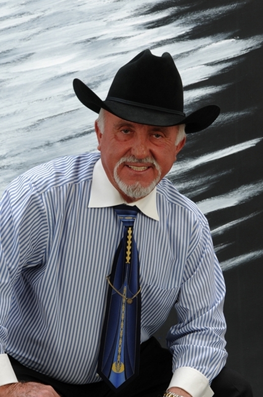 Date this young United States man Dale from Slaton US11798