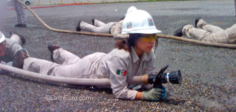 Date this hard body Mexico girl Lizette from Poza Rica MX523
