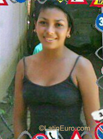 Date this funny Colombia girl Maria from Pelaya CO11472
