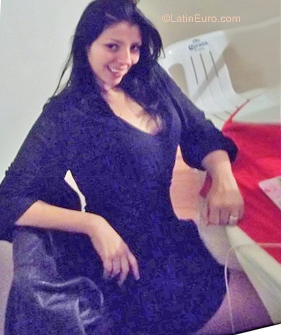 Date this voluptuous Mexico girl Jessica from Leon MX529