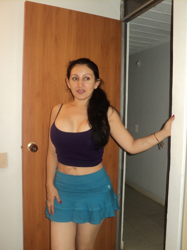 Date this hard body Colombia girl Raquel38 from Cali CO8672