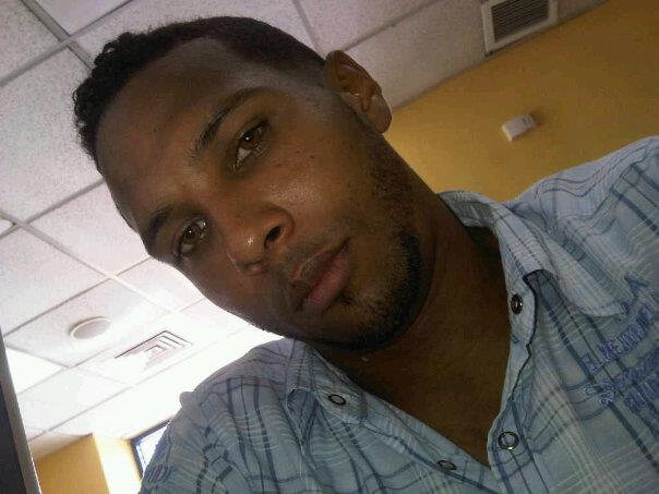 Date this tall Dominican Republic man Jonathan from Santo Domingo DO9926