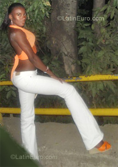 Date this stunning Colombia girl Erika from Cali CO11199