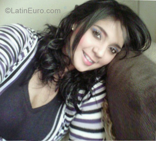 Date this foxy Colombia girl Nathalia from Medellin CO11214