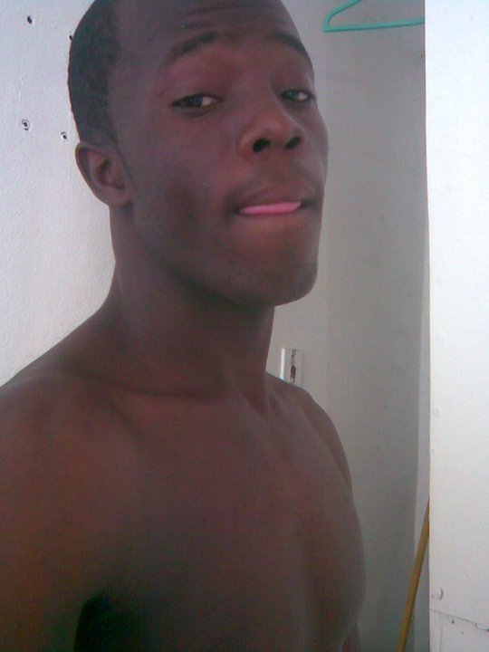 Date this sultry Dominican Republic man ELX3S from Santo Domingo DO10043