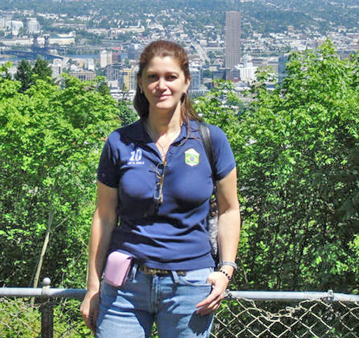Date this hard body Angola girl Lu from Sao Paulo BR6245