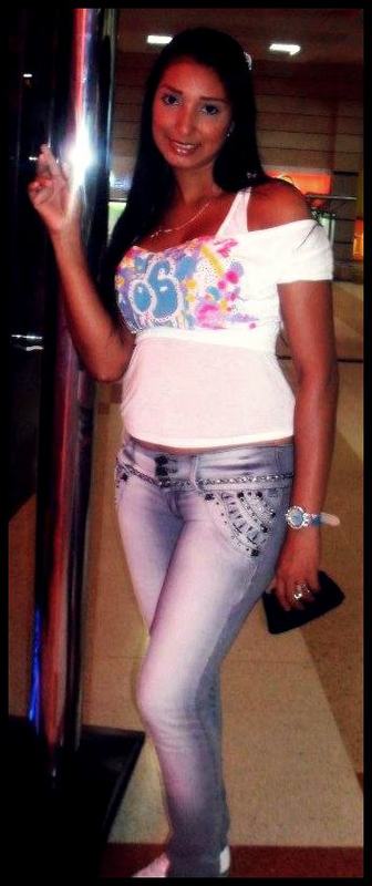Date this beautiful Colombia girl Shiremary from Barranquilla CO8926